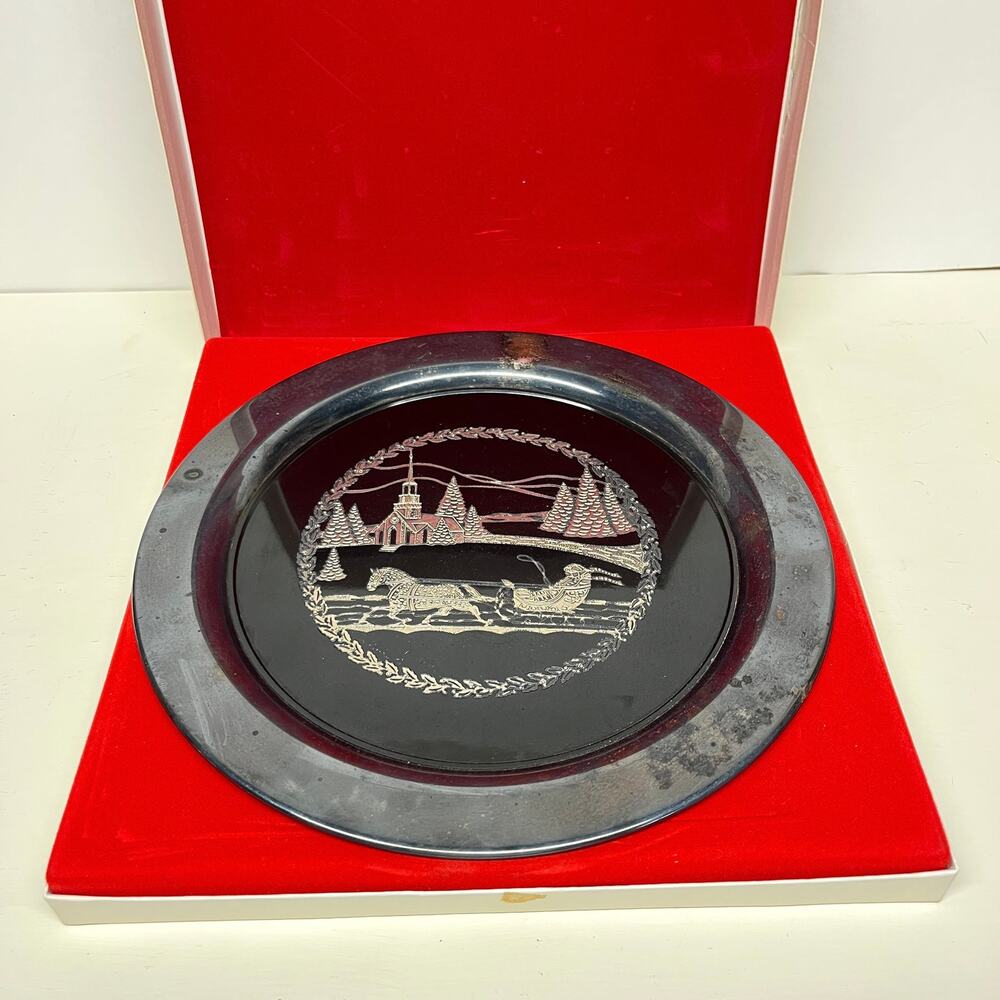 Oneida Silver-Plated 1978 Christmas Plate Tray Designed by Rip Nadeau